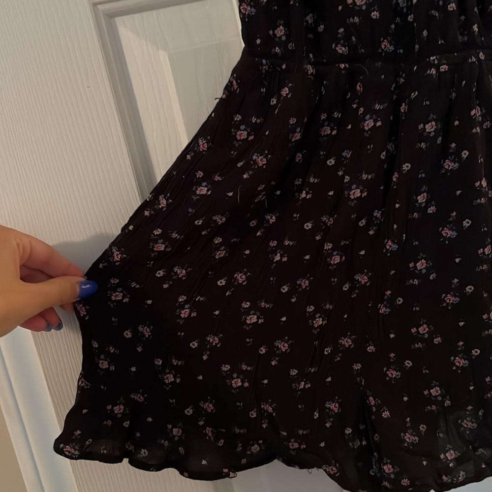 Romper - Picture 2 of 4